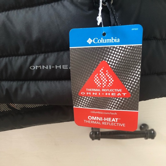 Black puffer vest. - Picture 4 of 5